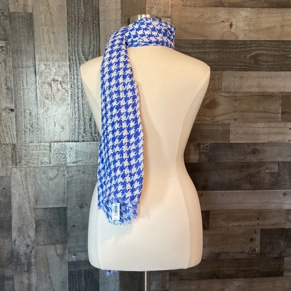 NWT! GAP blue white Houndstooth scarf coastal cowgirl resortwear quiet luxury